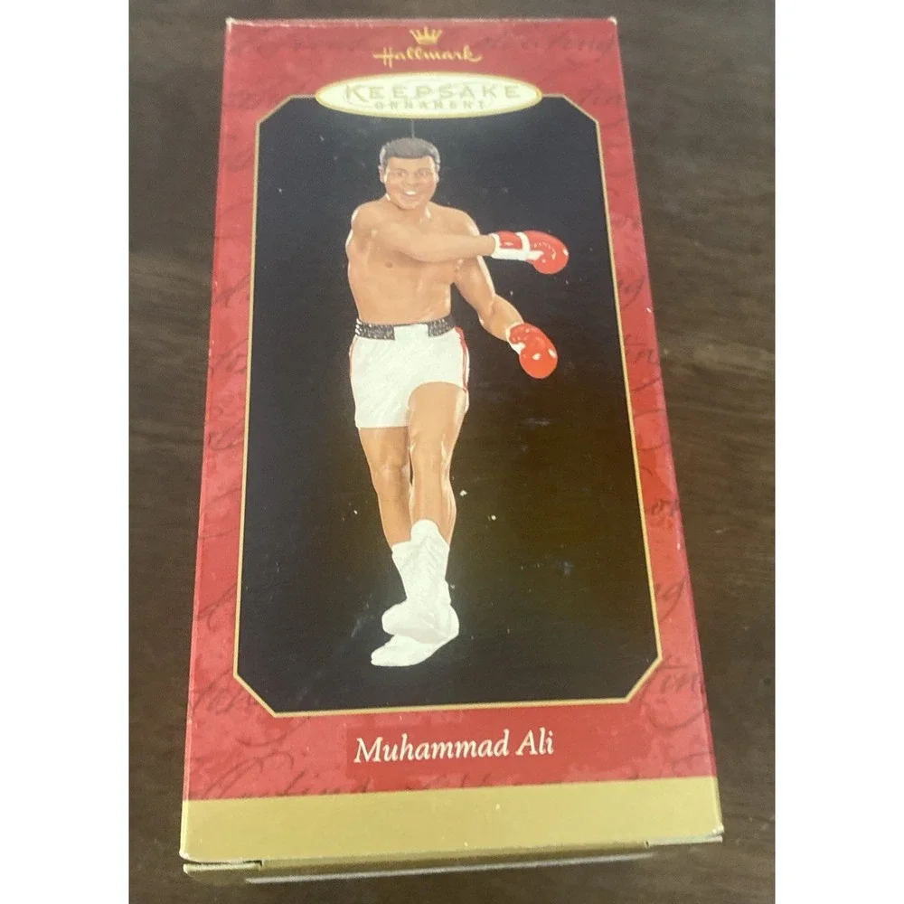 Hallmark Keepsake Muhammad Ali‎ Christmas Ornament 1999